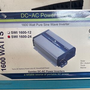 SAMLEX SWI 1600-24 Wechselrichter 24 Volt